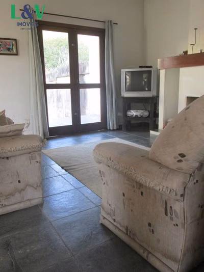 Casa, 4 quartos, 349 m² - Foto 1