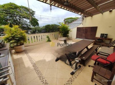 Sobrado, 5 quartos, 237 m² - Foto 1