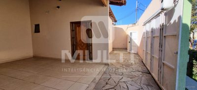 Casa, 3 quartos, 226 m² - Foto 2