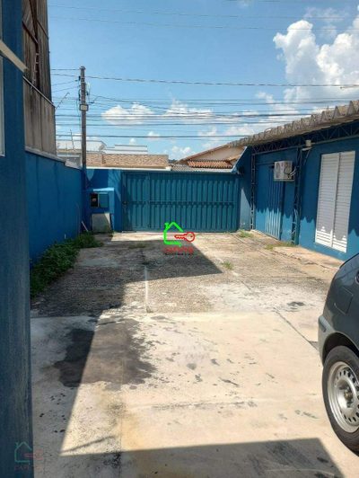 Casa, 3 quartos, 245 m² - Foto 2