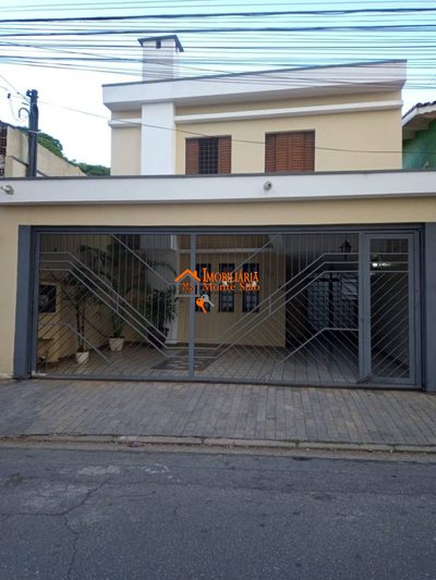 Sobrado, 3 quartos, 256 m² - Foto 1