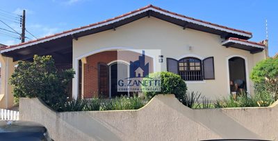 Casa, 3 quartos, 143 m² - Foto 1