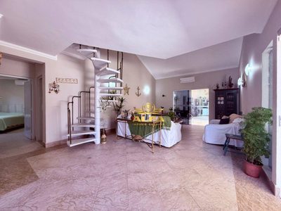 Casa, 6 quartos, 228 m² - Foto 4