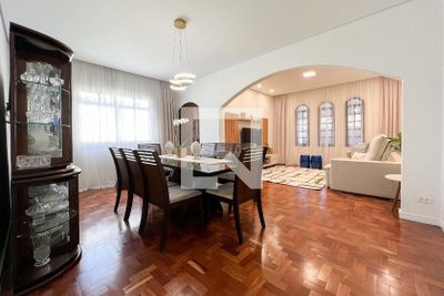 Casa, 2 quartos, 240 m² - Foto 1