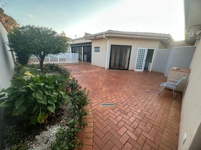 Casa, 5 quartos, 324 m² - Foto 1