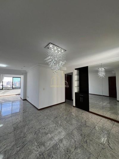 Apartamento, 3 quartos, 160 m² - Foto 1