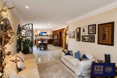 Casa, 3 quartos, 318 m² - Foto 1