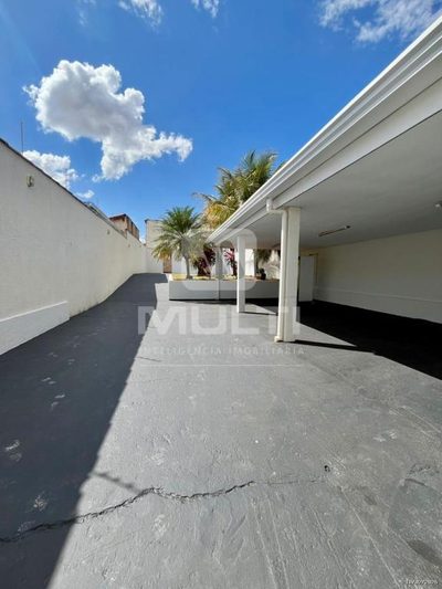 Casa, 3 quartos, 239 m² - Foto 2