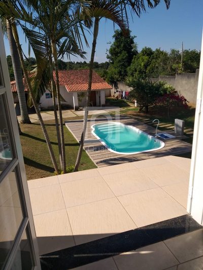 Sítio, 3 quartos, 1000 m² - Foto 1