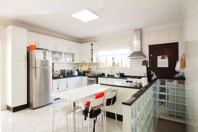 Sobrado, 3 quartos, 250 m² - Foto 2