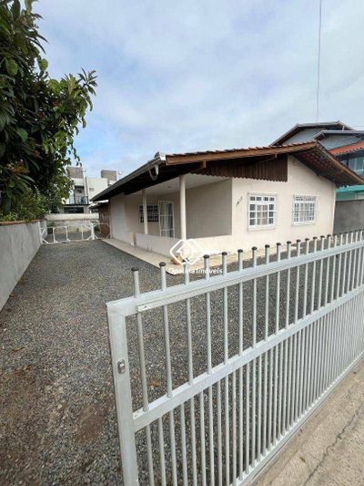 Casa, 3 quartos, 130 m² - Foto 1