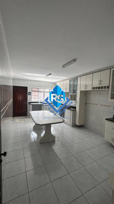 Sobrado, 3 quartos, 200 m² - Foto 2