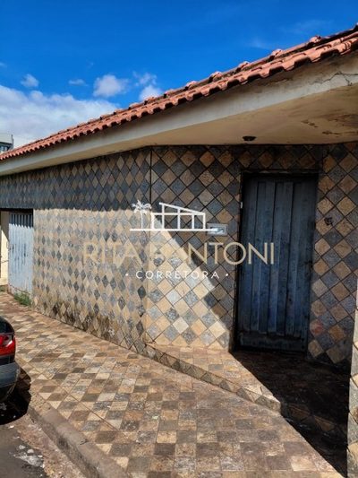 Casa, 4 quartos, 236 m² - Foto 2