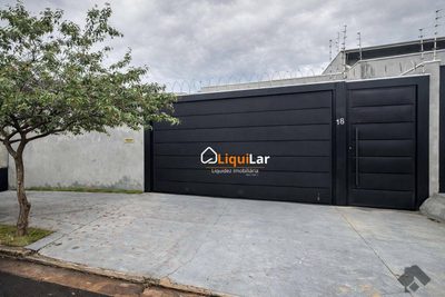 Casa, 3 quartos, 200 m² - Foto 1