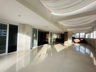 Apartamento, 3 quartos, 270 m² - Foto 1