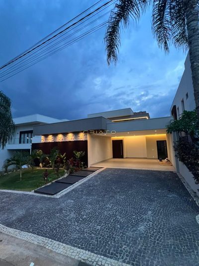 Casa, 4 quartos, 245 m² - Foto 2