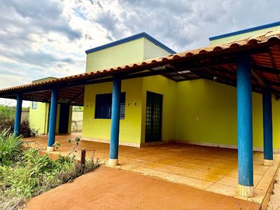 Chácara, 3 quartos, 2480 m² - Foto 2