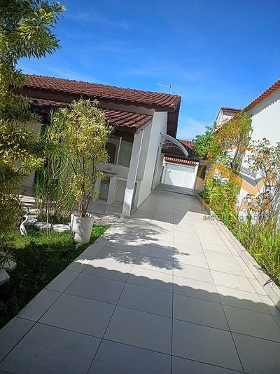 Casa, 4 quartos, 238 m² - Foto 1