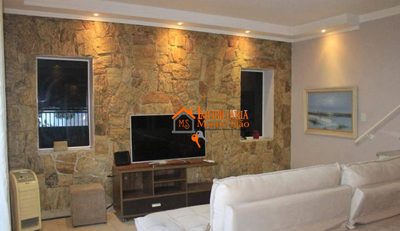 Sobrado, 3 quartos, 238 m² - Foto 1