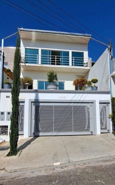 Casa, 3 quartos, 308 m² - Foto 1