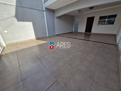 Casa, 3 quartos, 207 m² - Foto 1