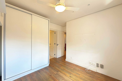 Casa, 3 quartos, 243 m² - Foto 2