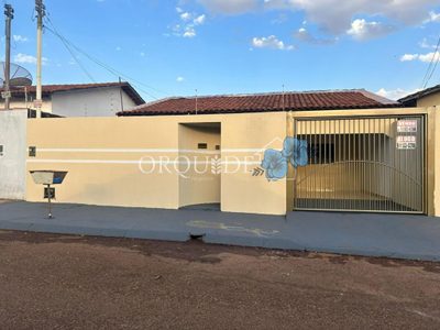 Casa, 3 quartos, 243 m² - Foto 1