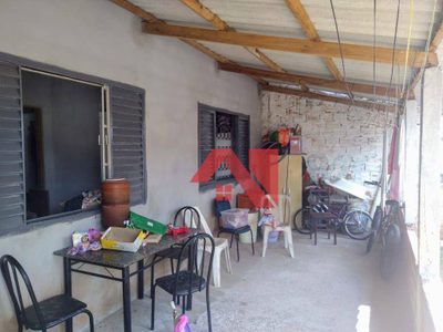 Casa, 2 quartos, 40 m² - Foto 1