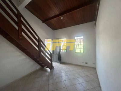 Sobrado, 3 quartos, 250 m² - Foto 1