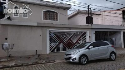 Casa, 5 quartos, 288 m² - Foto 1