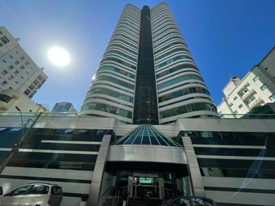 Apartamento, 3 quartos, 135 m² - Foto 1