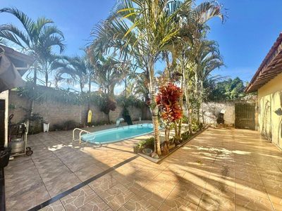 Chácara, 3 quartos, 1500 m² - Foto 1