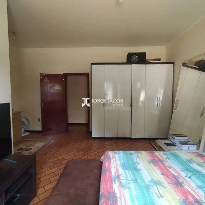 Chácara, 3 quartos, 2340 m² - Foto 1