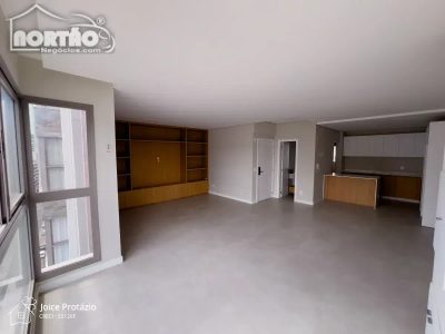 Casa, 6 quartos, 137 m² - Foto 1