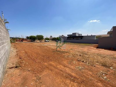 Loteamento e Condomínio, 305 m² - Foto 1
