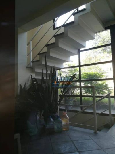 Casa, 4 quartos, 280 m² - Foto 1
