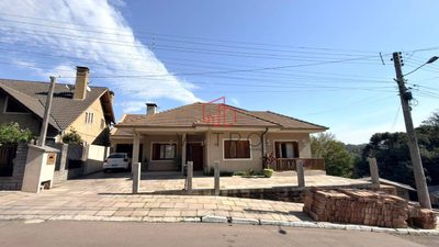 Casa, 3 quartos, 223 m² - Foto 1