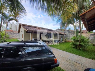 Casa, 3 quartos, 200 m² - Foto 2