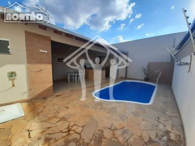 Casa, 3 quartos, 254 m² - Foto 2