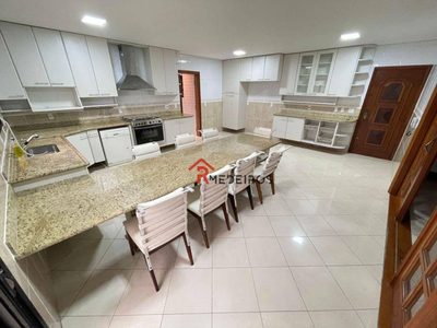 Cobertura, 5 quartos, 257 m² - Foto 2