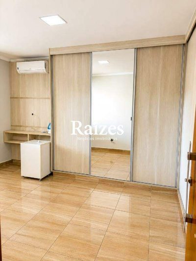 Casa, 3 quartos, 264 m² - Foto 4