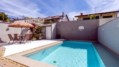 Casa, 4 quartos, 231 m² - Foto 1