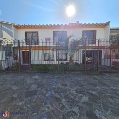 Casa, 3 quartos, 251 m² - Foto 1