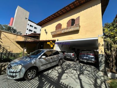 Casa, 5 quartos, 301 m² - Foto 1