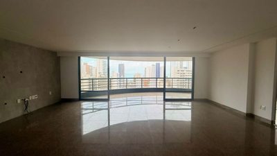 Apartamento, 3 quartos, 253 m² - Foto 2