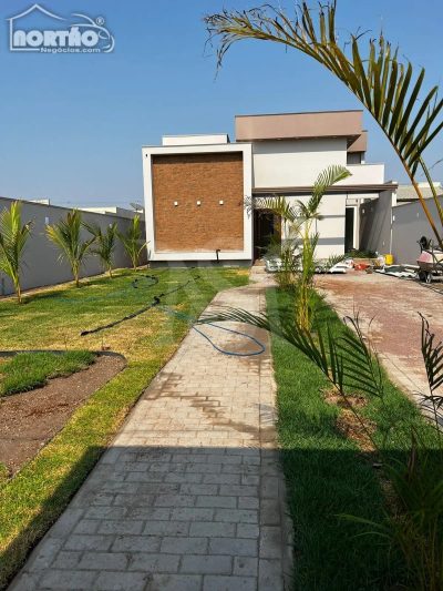 Casa, 3 quartos, 105 m² - Foto 1
