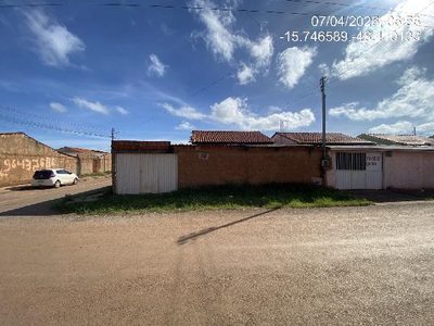 Casa, 2 quartos, 253 m² - Foto 1