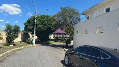 Casa, 4 quartos, 259 m² - Foto 3