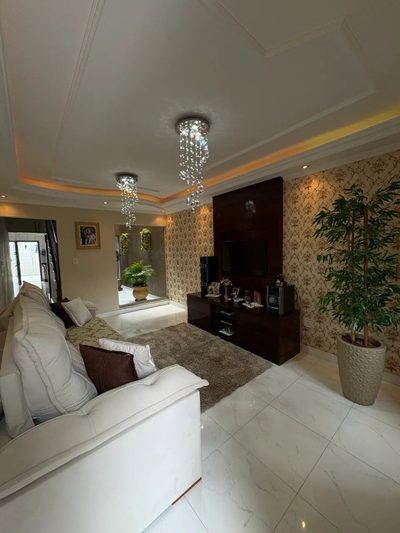 Casa, 3 quartos, 174 m² - Foto 1
