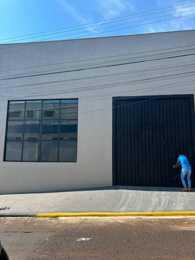 Loja-Salão, 239 m² - Foto 1